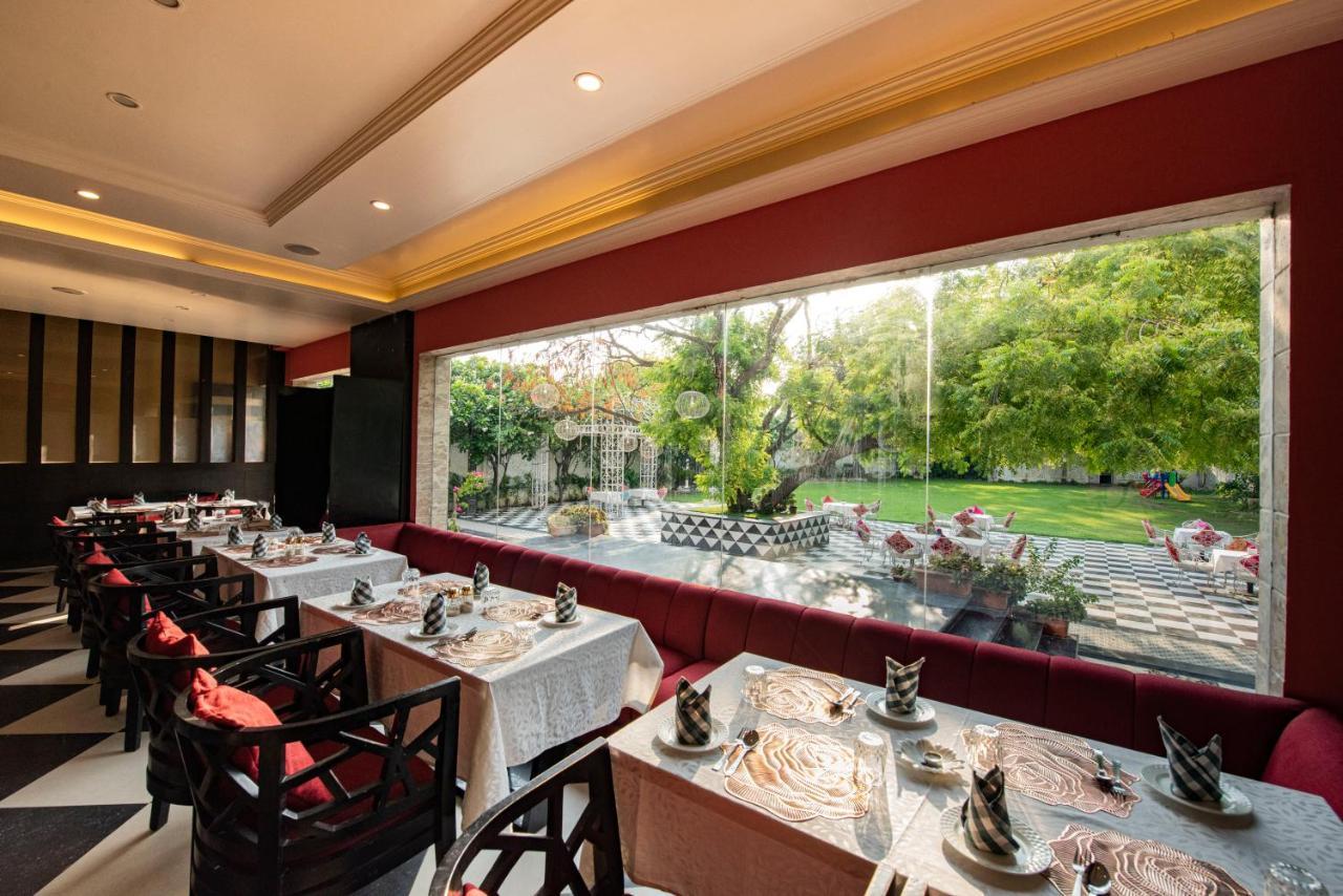 Hotel Casa Aishbagh Λάκναου Εξωτερικό φωτογραφία
